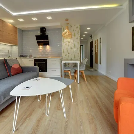 Invest Warynskiego 12 Apartment *