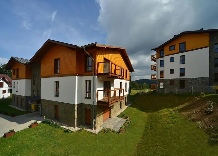 Invest Warynskiego 12